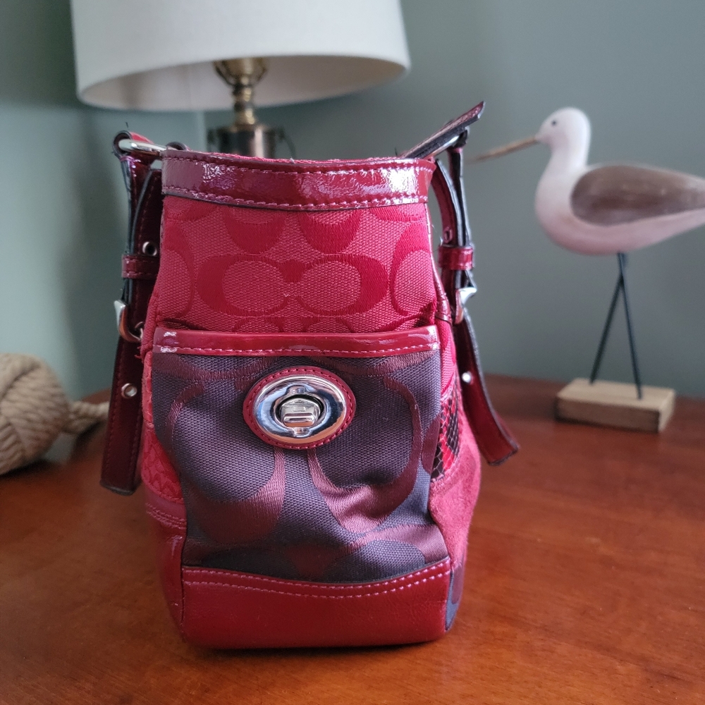Coach F14004 Gallery Tote Red Leather Signature Jacquard Patchwork Mosaic Y2K - Picture 4 of 16